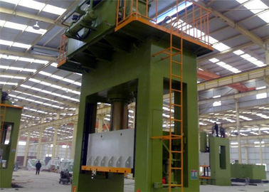 Temperature 0 - 40℃ Hydraulic Press Machine 630T Four Column Structure